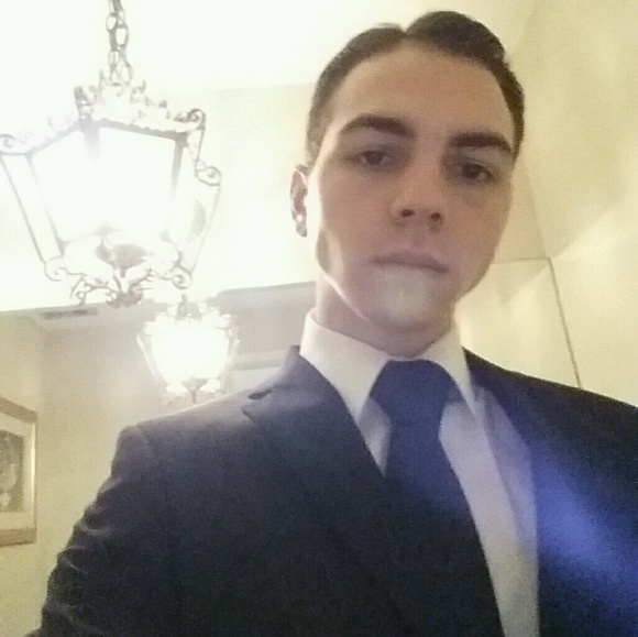 Meet your Posher, Sam - Picture 1 of 1